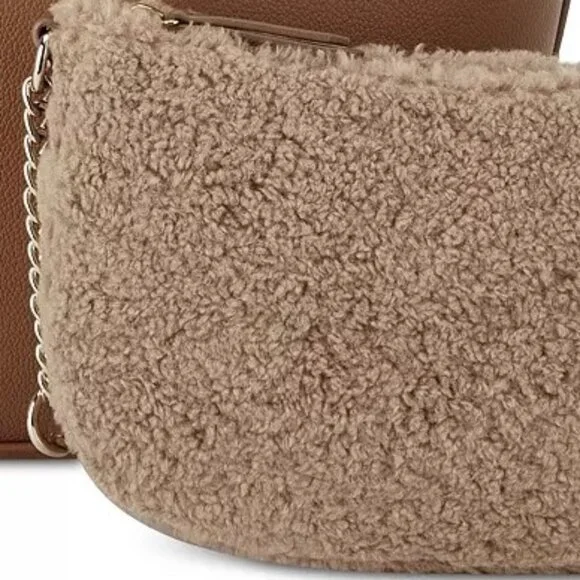 NWT INC Fleece Crossbody oak/camel - Picture 3 of 10